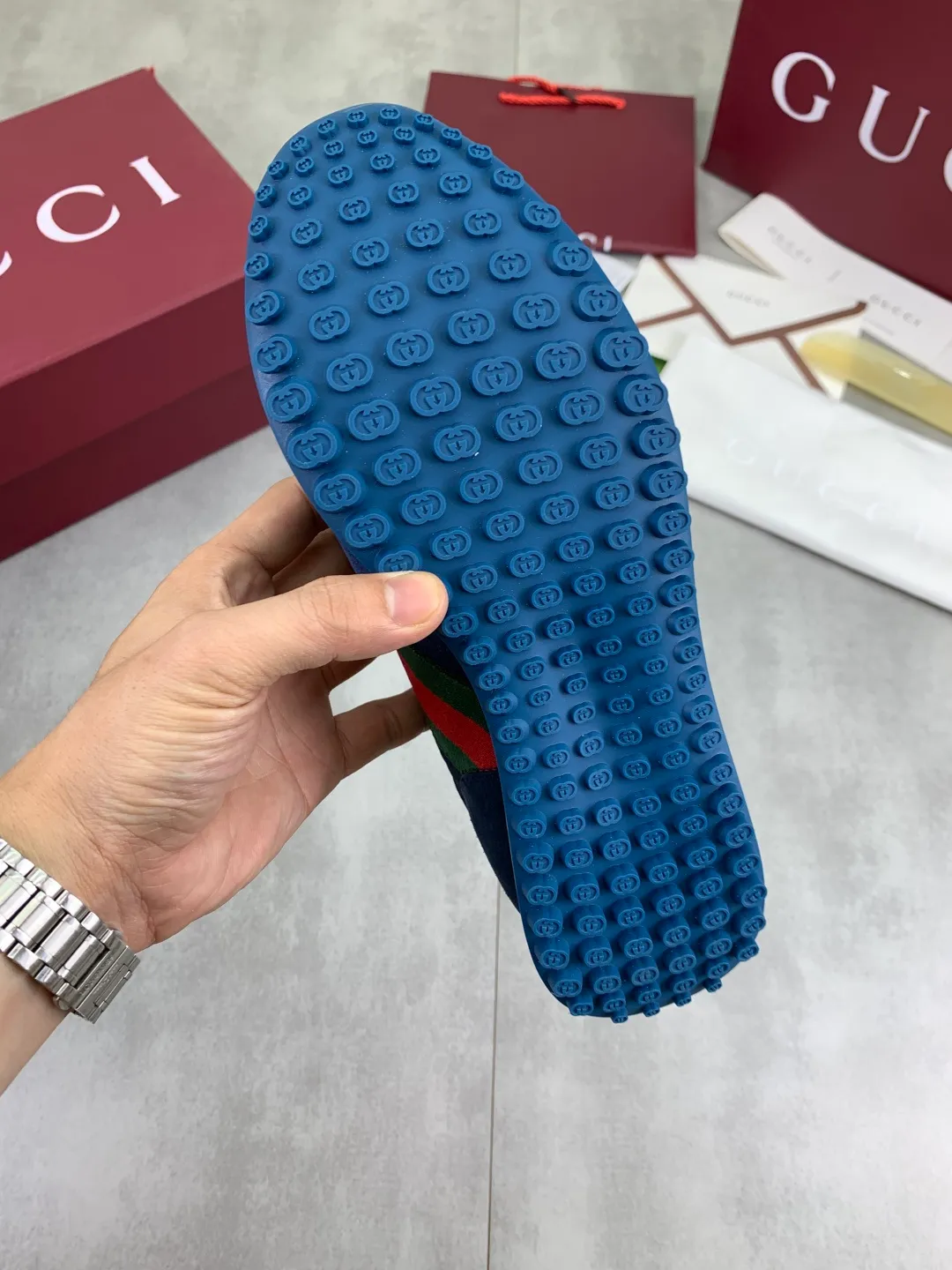 Men's shoes 💰P640 New Gucci Gucci Top version Latest catwalk style Re-Motion series Thick-soled casual sports shoes Original purchase and development ▪️Fabric: Original custom imported first-layer cowhide ▪️Sole: Original molded TPU material ▪️Sole thickness: 3.5CM ▪️Size: Men 39-45 Color: 8️⃣ colors available, boutique packaging